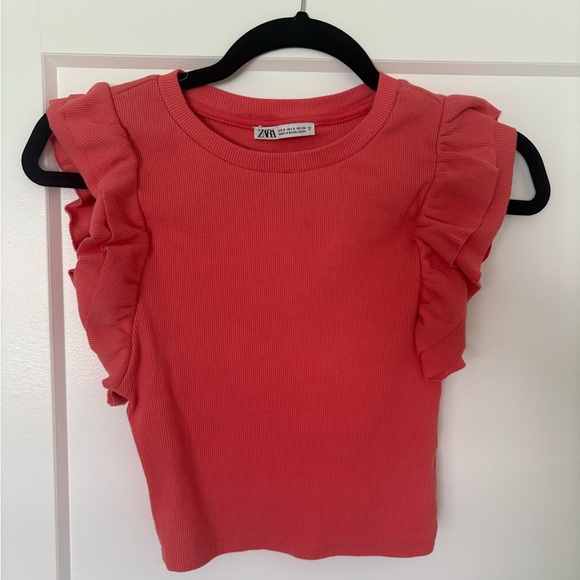 Zara Tops - Zara Ribbed Coral Ruffle Sleeve Top